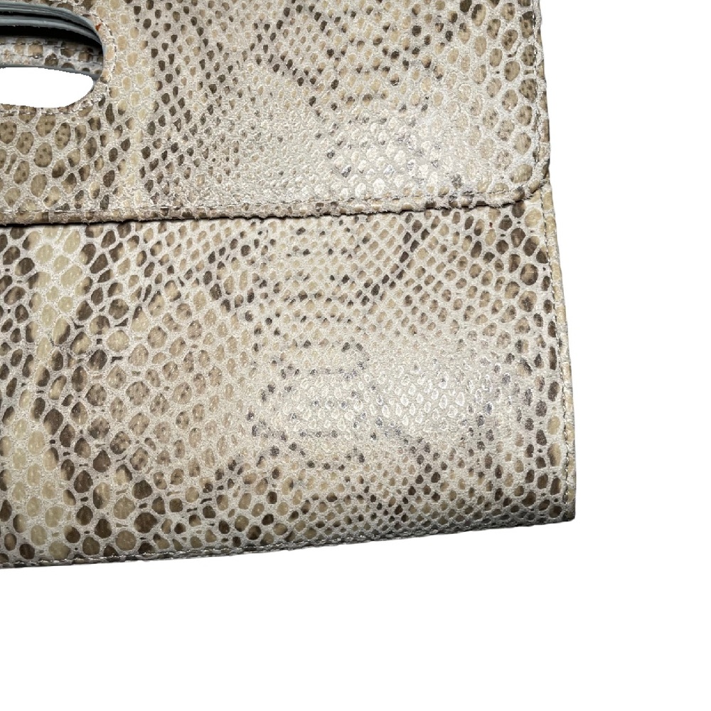 Snakeskin print Hobo clutch purse with handle. Inside has a small pocket - Picture 2 of 3